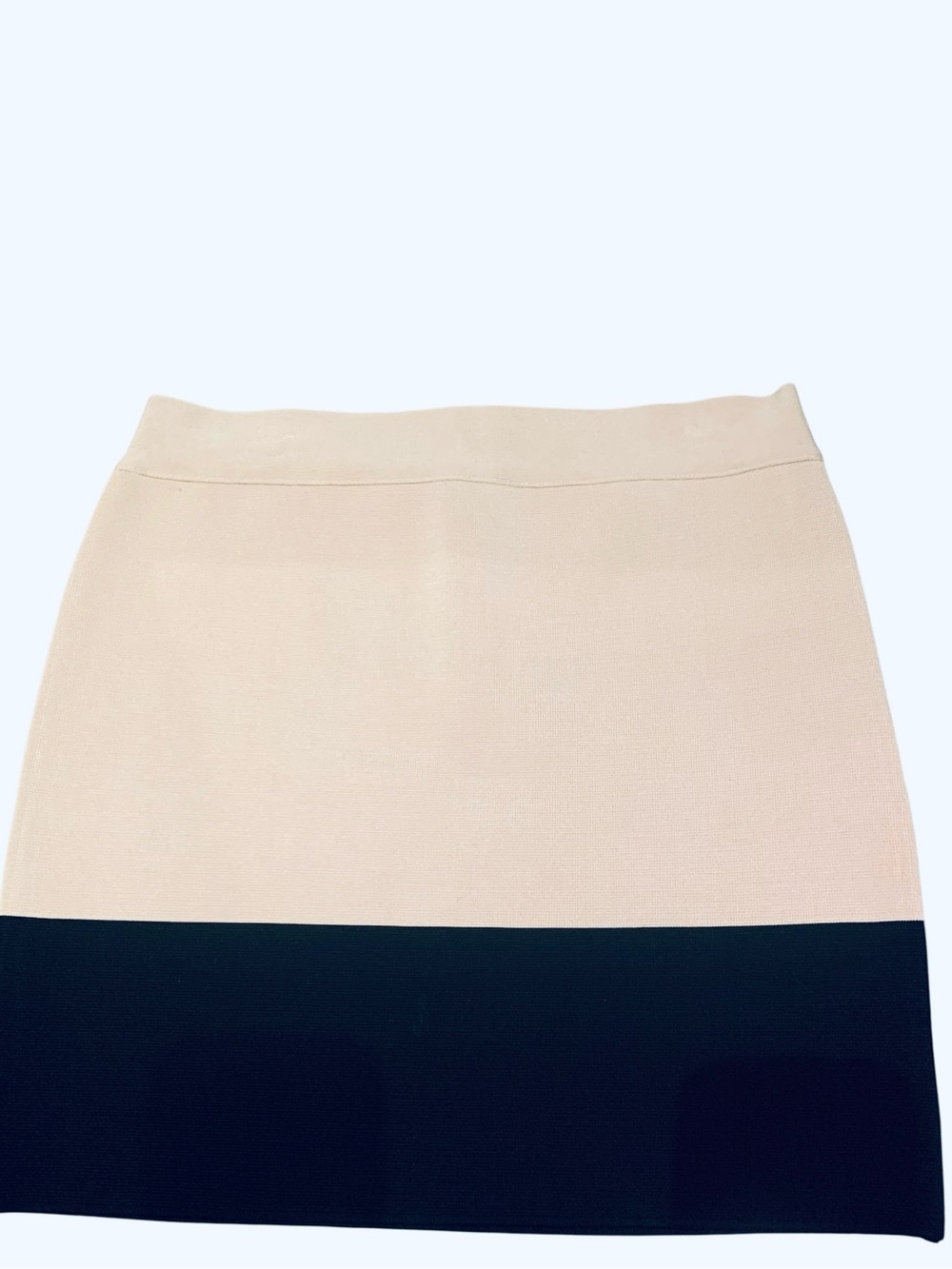 ❤️BEBE❤️ COLOR BLOCK BANDAGE KNIT MINI SKIRT. GREAT CONDITION!